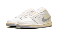 Air Jordan 1 Low WMNS White/Purple DC0774 106