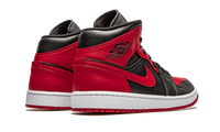 Air Jordan 1 Mid Banned 2020 554724 074